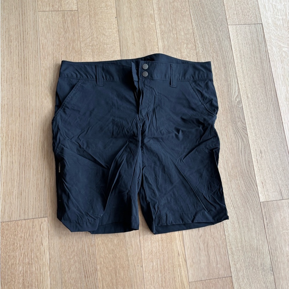 Columbia black shorts